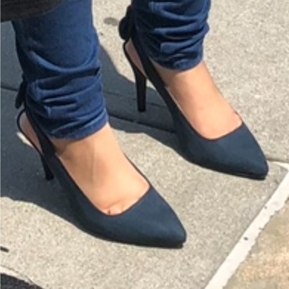Ann Taylor Blue Bow Open Back Heels size 7 1/2 - Picture 5 of 5